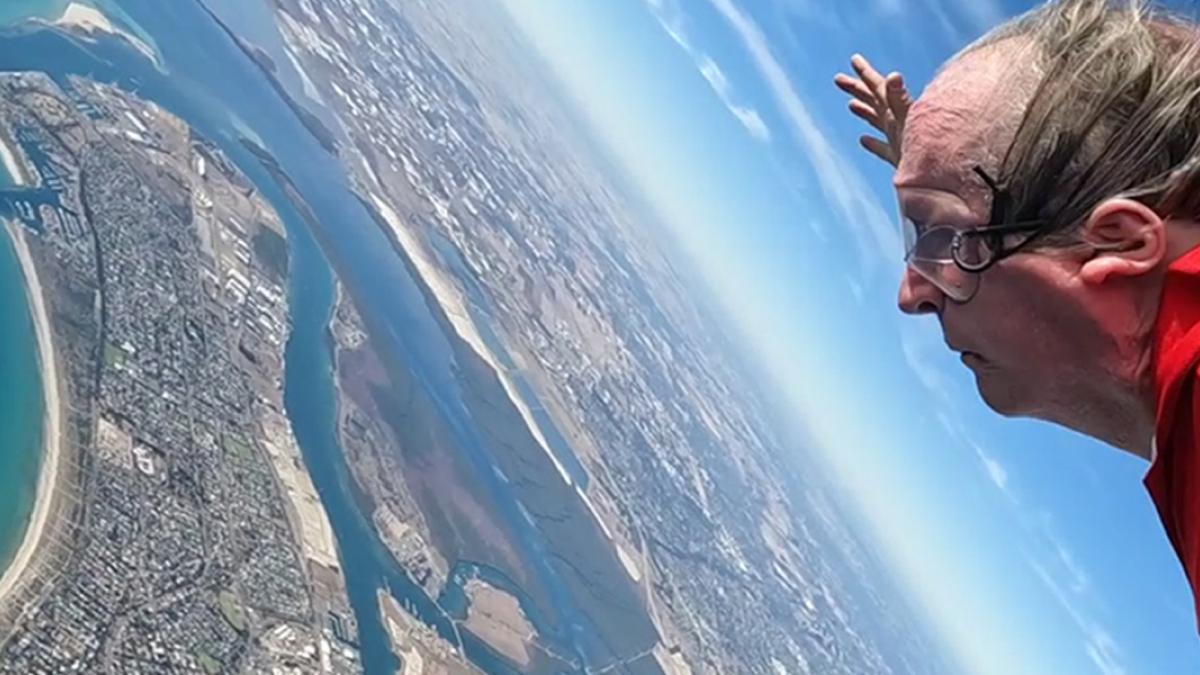 Image for Skydive thrills as Neil takes a 220 kmh ‘free dive’